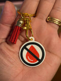 Llavero NO BLOOD  con accesorio