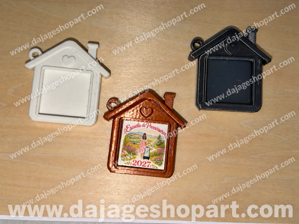 llavero portarretrato en forma de casita | Foto personalizada laminada |